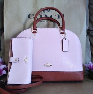 SALE👜NWT Coach purse bag Crossbody w/ wallet set